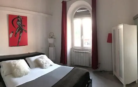 Gallia House 2*